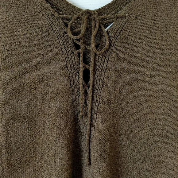 ASTR The Label Classic Knit Oversized Lace Up V-neck Peasant Sweater Dark Olive - Picture 3 of 12